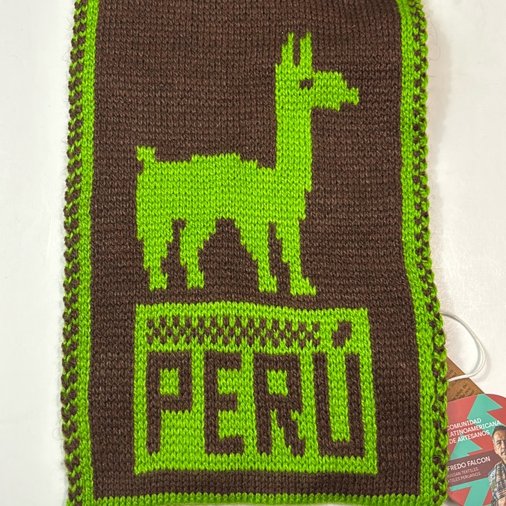 Peruvian wool scarf in green and brown, NWT